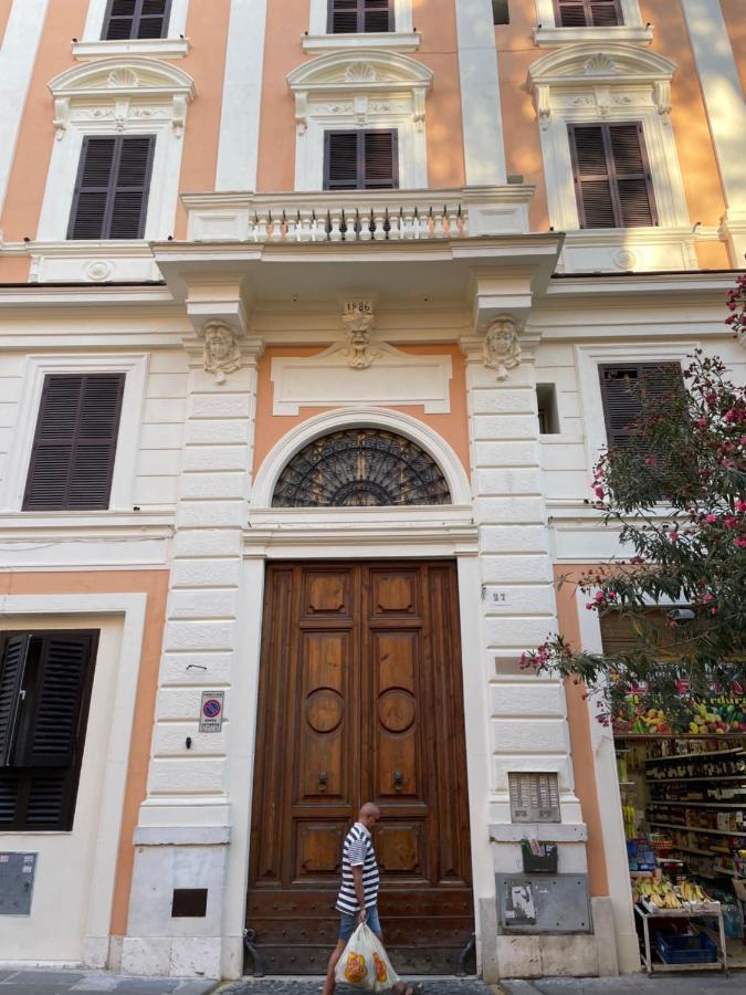 Colosseum Apartment With Big Terrace Rome Buitenkant foto
