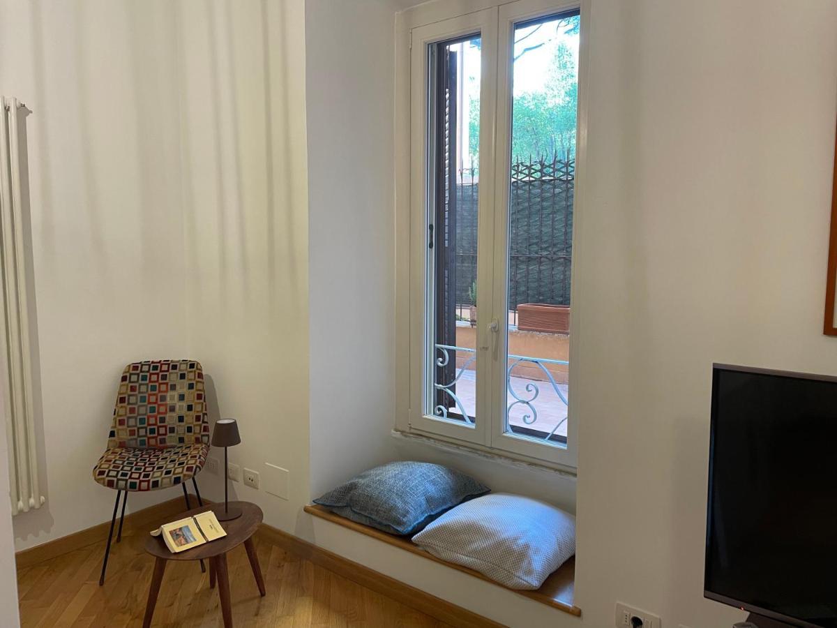 Colosseum Apartment With Big Terrace Rome Buitenkant foto